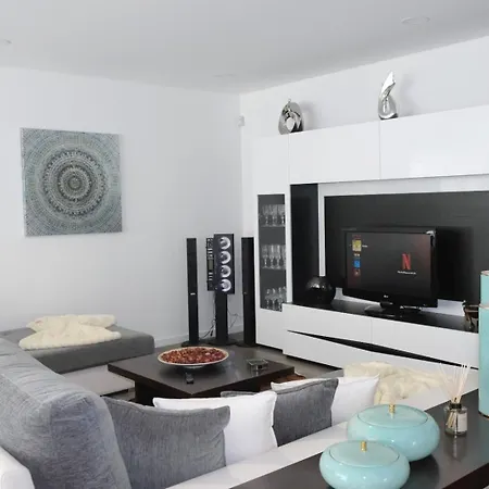 Ruhiges Modernes Haus Parkplatz Wlan Whirlpool Tatil Evi *