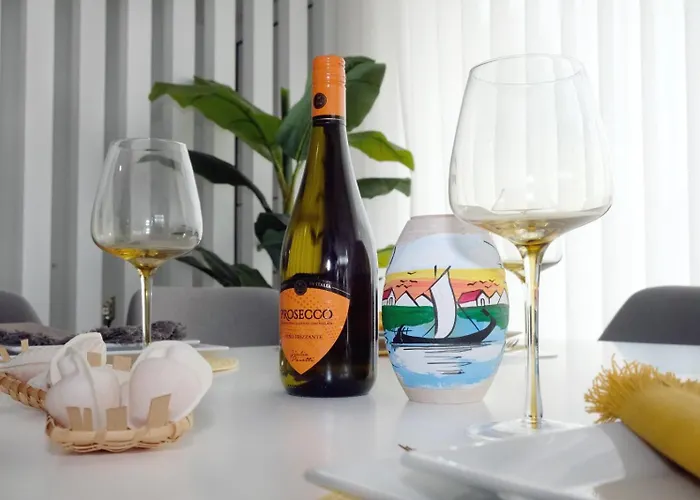 Semesterbostad Ruhiges Modernes Haus Parkplatz Wlan Whirlpool