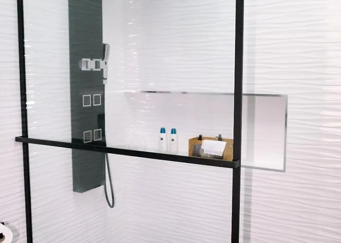 Ruhiges Modernes Haus Parkplatz Wlan Whirlpool *